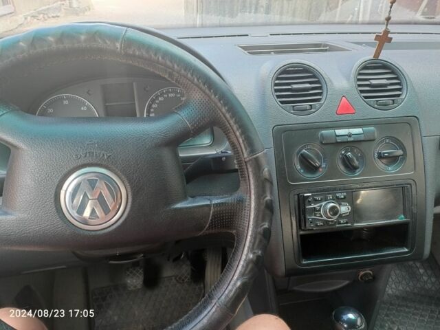 Белый Фольксваген Кадди, объемом двигателя 1.9 л и пробегом 340 тыс. км за 4500 $, фото 1 на Automoto.ua