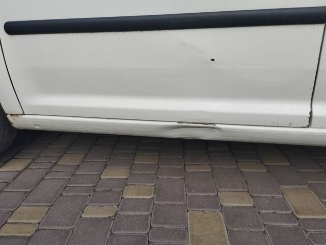 Белый Фольксваген Кадди, объемом двигателя 2 л и пробегом 257 тыс. км за 4500 $, фото 10 на Automoto.ua