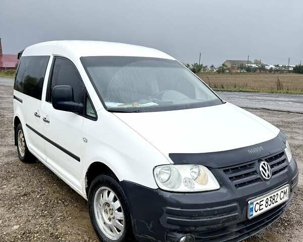 Белый Фольксваген Кадди, объемом двигателя 1.97 л и пробегом 343 тыс. км за 5000 $, фото 8 на Automoto.ua