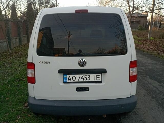 Белый Фольксваген Кадди, объемом двигателя 1.4 л и пробегом 274 тыс. км за 3700 $, фото 1 на Automoto.ua