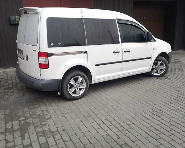 Белый Фольксваген Кадди, объемом двигателя 1.9 л и пробегом 322 тыс. км за 5600 $, фото 11 на Automoto.ua
