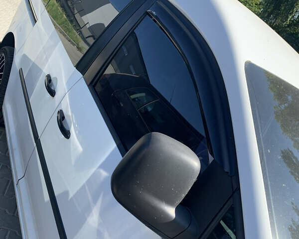 Белый Фольксваген Кадди, объемом двигателя 1.9 л и пробегом 232 тыс. км за 5750 $, фото 12 на Automoto.ua