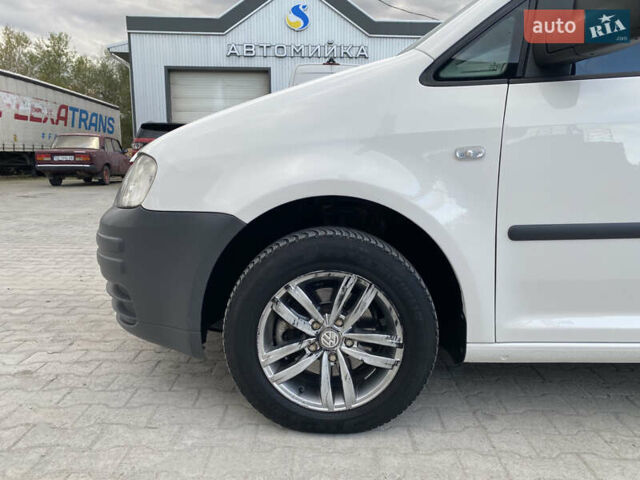 Білий Фольксваген Кадді, об'ємом двигуна 1.9 л та пробігом 245 тис. км за 5800 $, фото 6 на Automoto.ua