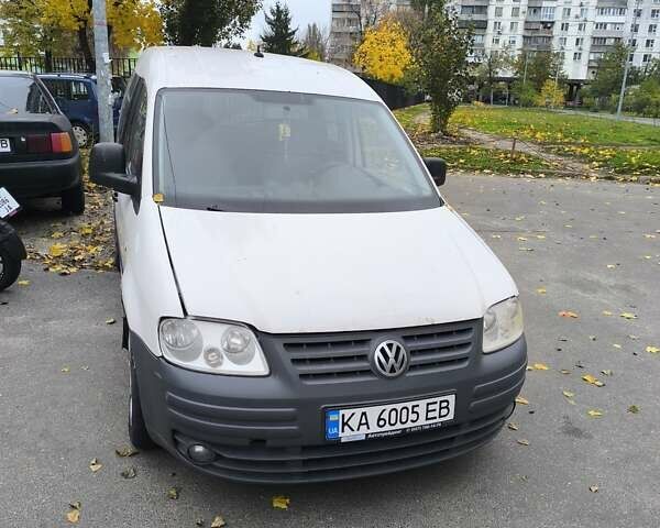 Белый Фольксваген Кадди, объемом двигателя 1.98 л и пробегом 332 тыс. км за 4000 $, фото 1 на Automoto.ua