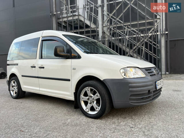Белый Фольксваген Кадди, объемом двигателя 2 л и пробегом 225 тыс. км за 4950 $, фото 23 на Automoto.ua