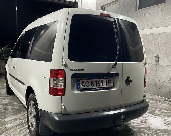 Белый Фольксваген Кадди, объемом двигателя 1.9 л и пробегом 258 тыс. км за 5800 $, фото 2 на Automoto.ua
