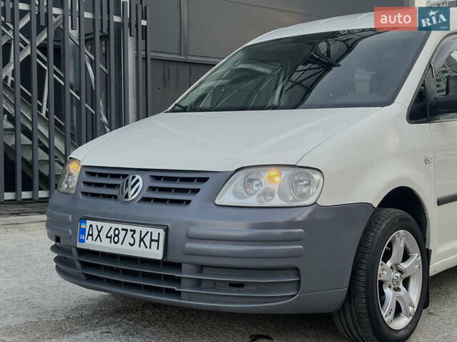 Белый Фольксваген Кадди, объемом двигателя 2 л и пробегом 225 тыс. км за 4950 $, фото 11 на Automoto.ua