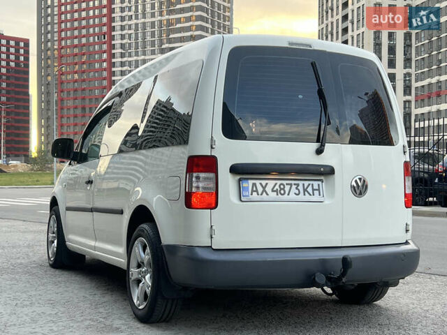 Белый Фольксваген Кадди, объемом двигателя 2 л и пробегом 225 тыс. км за 4950 $, фото 17 на Automoto.ua