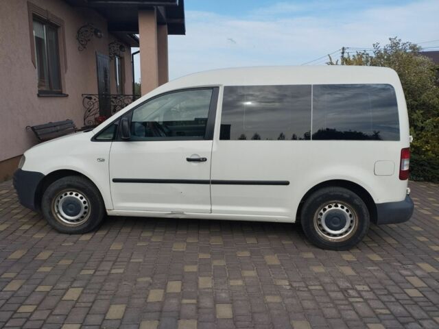Белый Фольксваген Кадди, объемом двигателя 2 л и пробегом 257 тыс. км за 4500 $, фото 2 на Automoto.ua