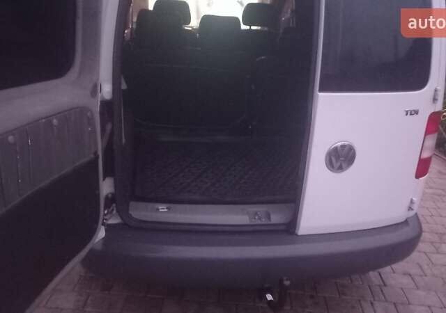 Белый Фольксваген Кадди, объемом двигателя 1.9 л и пробегом 320 тыс. км за 5200 $, фото 15 на Automoto.ua