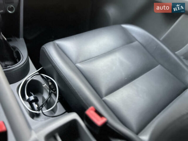 Белый Фольксваген Кадди, объемом двигателя 2 л и пробегом 225 тыс. км за 4950 $, фото 49 на Automoto.ua