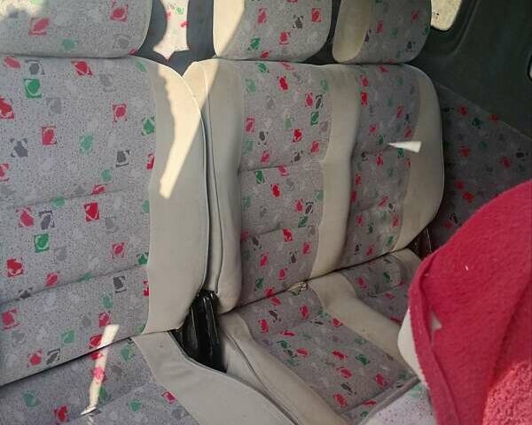 Белый Фольксваген Кадди, объемом двигателя 1.97 л и пробегом 159 тыс. км за 6000 $, фото 12 на Automoto.ua