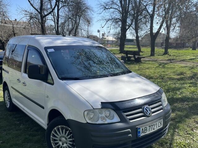 Белый Фольксваген Кадди, объемом двигателя 1.9 л и пробегом 335 тыс. км за 5500 $, фото 4 на Automoto.ua