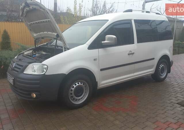 Белый Фольксваген Кадди, объемом двигателя 1.9 л и пробегом 320 тыс. км за 5200 $, фото 22 на Automoto.ua