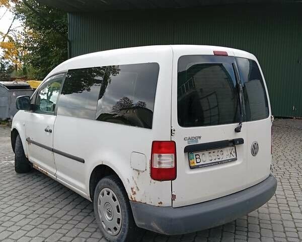 Белый Фольксваген Кадди, объемом двигателя 2 л и пробегом 378 тыс. км за 3500 $, фото 3 на Automoto.ua