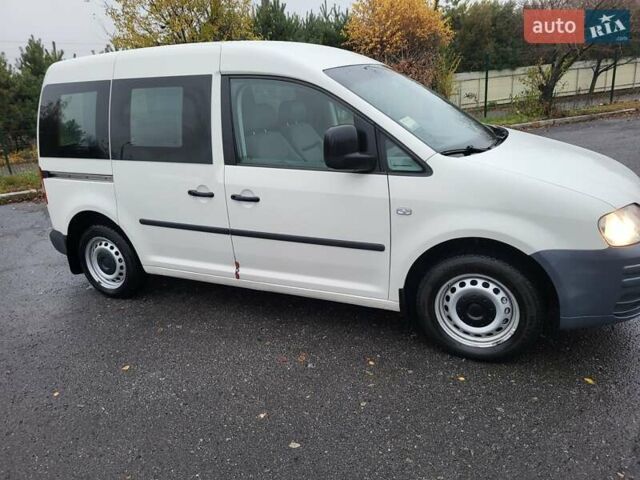 Белый Фольксваген Кадди, объемом двигателя 1.9 л и пробегом 226 тыс. км за 6600 $, фото 7 на Automoto.ua