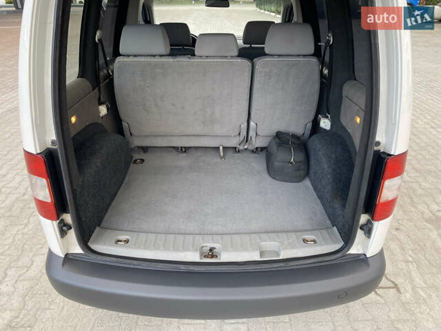 Білий Фольксваген Кадді, об'ємом двигуна 1.9 л та пробігом 245 тис. км за 5800 $, фото 24 на Automoto.ua