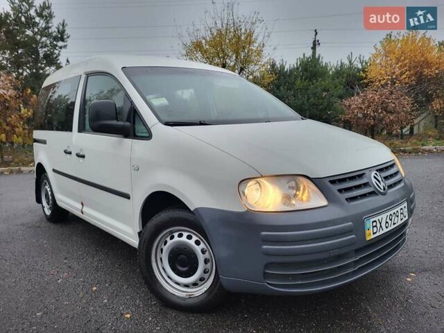 Белый Фольксваген Кадди, объемом двигателя 1.9 л и пробегом 226 тыс. км за 6600 $, фото 5 на Automoto.ua