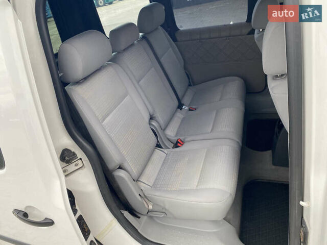 Білий Фольксваген Кадді, об'ємом двигуна 1.9 л та пробігом 245 тис. км за 5800 $, фото 21 на Automoto.ua