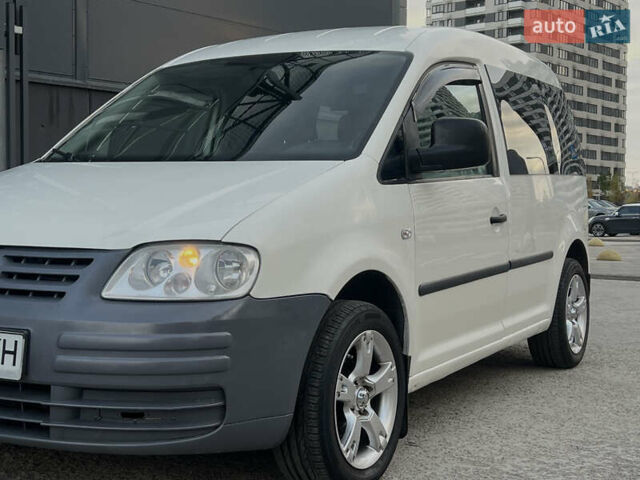 Белый Фольксваген Кадди, объемом двигателя 2 л и пробегом 225 тыс. км за 4950 $, фото 10 на Automoto.ua
