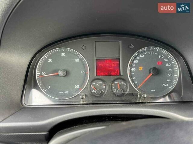 Белый Фольксваген Кадди, объемом двигателя 1.9 л и пробегом 362 тыс. км за 6750 $, фото 2 на Automoto.ua