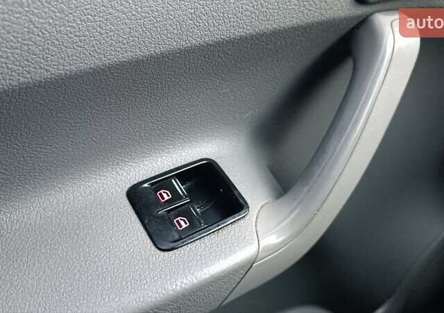 Білий Фольксваген Кадді, об'ємом двигуна 1.9 л та пробігом 335 тис. км за 5650 $, фото 63 на Automoto.ua