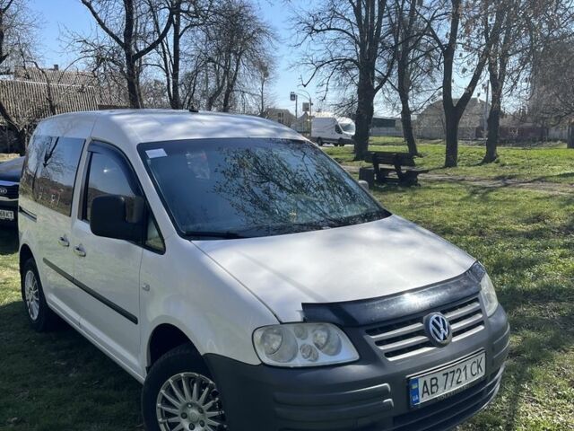 Белый Фольксваген Кадди, объемом двигателя 1.9 л и пробегом 335 тыс. км за 5500 $, фото 3 на Automoto.ua