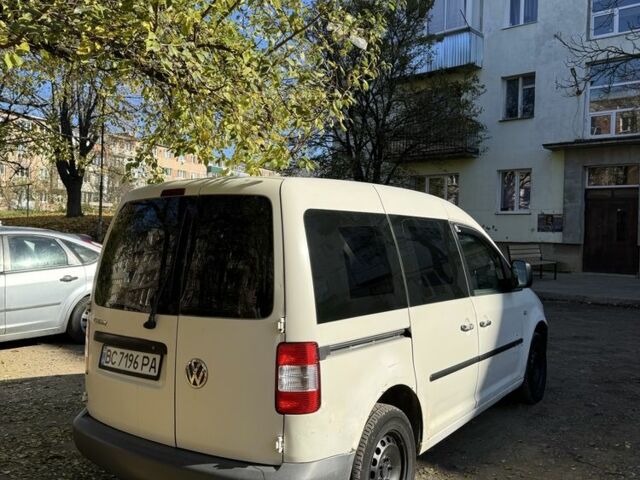 Белый Фольксваген Кадди, объемом двигателя 2 л и пробегом 400 тыс. км за 3800 $, фото 4 на Automoto.ua