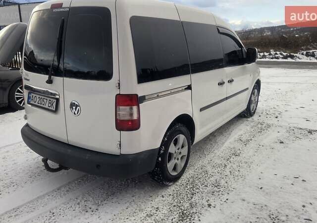 Белый Фольксваген Кадди, объемом двигателя 1.97 л и пробегом 245 тыс. км за 4900 $, фото 4 на Automoto.ua