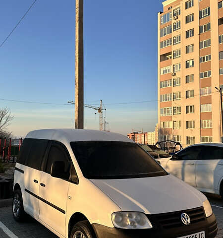 Белый Фольксваген Кадди, объемом двигателя 1.9 л и пробегом 233 тыс. км за 5999 $, фото 16 на Automoto.ua