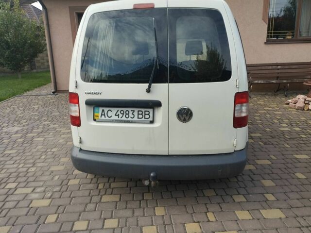 Белый Фольксваген Кадди, объемом двигателя 2 л и пробегом 257 тыс. км за 4500 $, фото 1 на Automoto.ua