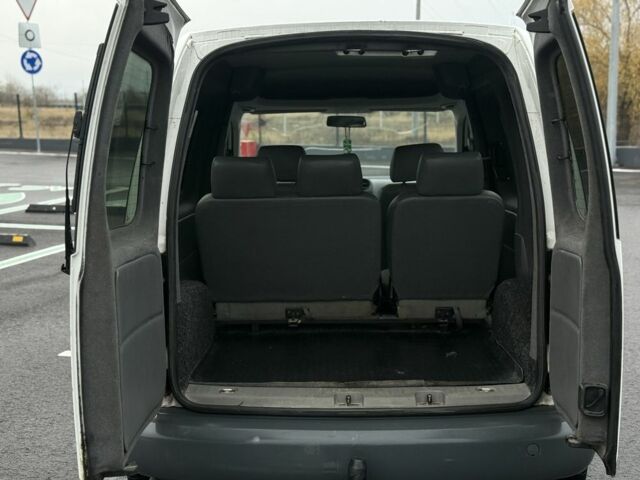 Белый Фольксваген Кадди, объемом двигателя 2 л и пробегом 300 тыс. км за 4950 $, фото 20 на Automoto.ua