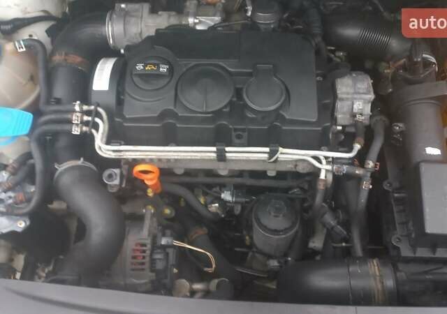 Белый Фольксваген Кадди, объемом двигателя 1.9 л и пробегом 320 тыс. км за 5200 $, фото 19 на Automoto.ua