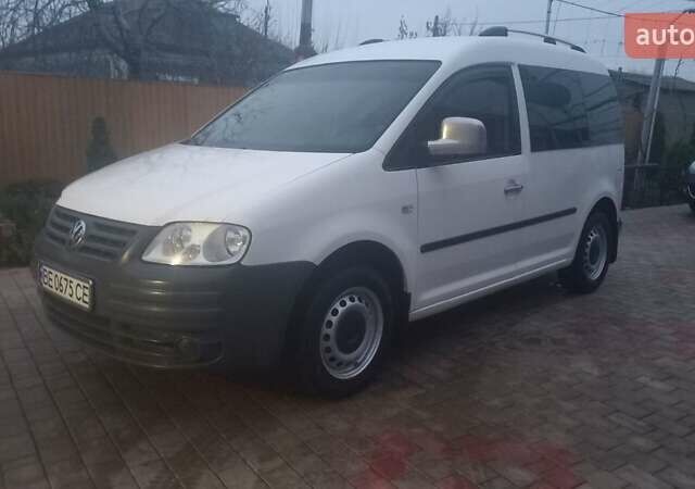 Белый Фольксваген Кадди, объемом двигателя 1.9 л и пробегом 320 тыс. км за 5200 $, фото 4 на Automoto.ua