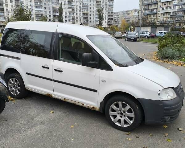 Белый Фольксваген Кадди, объемом двигателя 1.98 л и пробегом 332 тыс. км за 4000 $, фото 11 на Automoto.ua