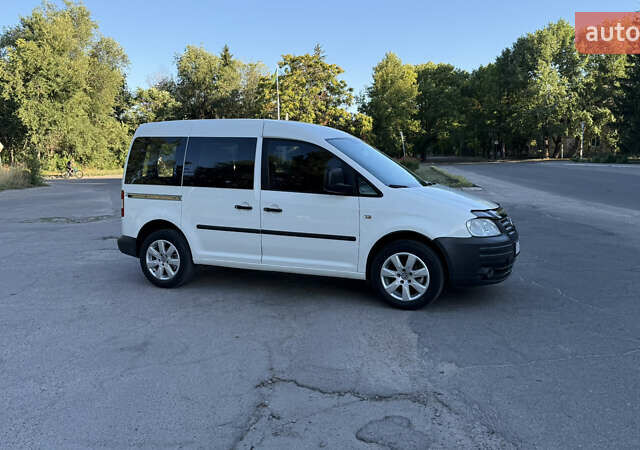 Белый Фольксваген Кадди, объемом двигателя 1.9 л и пробегом 165 тыс. км за 5600 $, фото 22 на Automoto.ua