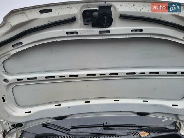 Белый Фольксваген Кадди, объемом двигателя 1.9 л и пробегом 226 тыс. км за 6600 $, фото 98 на Automoto.ua