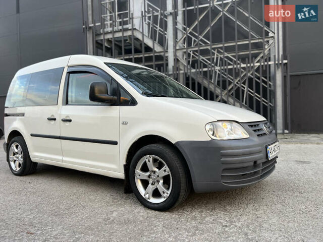 Белый Фольксваген Кадди, объемом двигателя 2 л и пробегом 225 тыс. км за 4950 $, фото 24 на Automoto.ua
