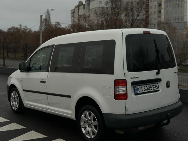 Белый Фольксваген Кадди, объемом двигателя 2 л и пробегом 300 тыс. км за 4950 $, фото 8 на Automoto.ua