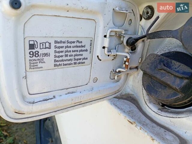 Білий Фольксваген Кадді, об'ємом двигуна 1.98 л та пробігом 267 тис. км за 5200 $, фото 3 на Automoto.ua