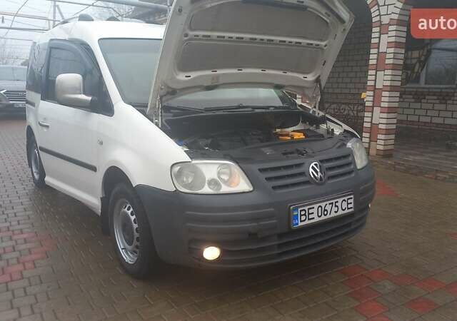 Белый Фольксваген Кадди, объемом двигателя 1.9 л и пробегом 320 тыс. км за 5200 $, фото 21 на Automoto.ua