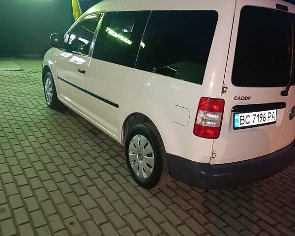 Білий Фольксваген Кадді, об'ємом двигуна 1.97 л та пробігом 400 тис. км за 4650 $, фото 5 на Automoto.ua