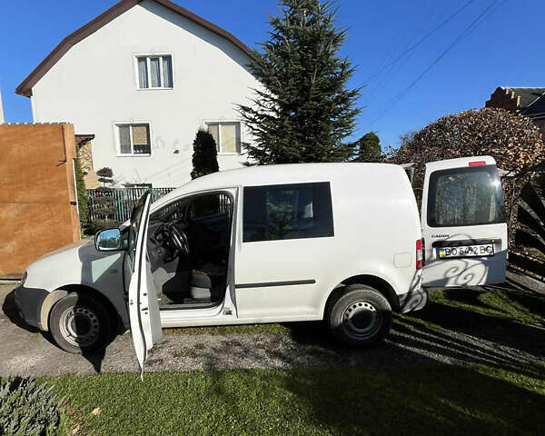 Белый Фольксваген Кадди, объемом двигателя 1.4 л и пробегом 204 тыс. км за 5400 $, фото 11 на Automoto.ua