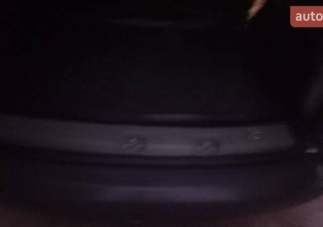 Белый Фольксваген Кадди, объемом двигателя 1.9 л и пробегом 320 тыс. км за 5200 $, фото 2 на Automoto.ua