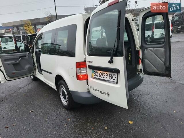 Белый Фольксваген Кадди, объемом двигателя 1.9 л и пробегом 226 тыс. км за 6600 $, фото 58 на Automoto.ua