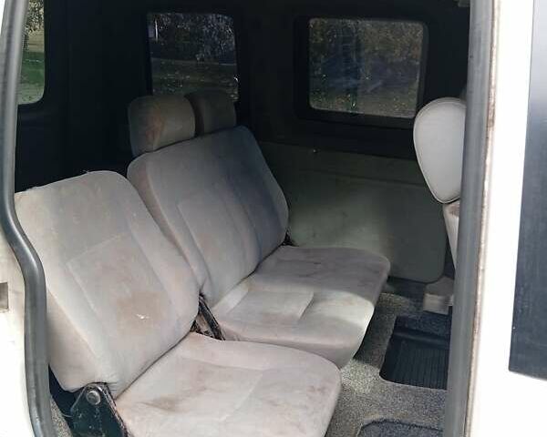 Белый Фольксваген Кадди, объемом двигателя 2 л и пробегом 378 тыс. км за 3500 $, фото 12 на Automoto.ua