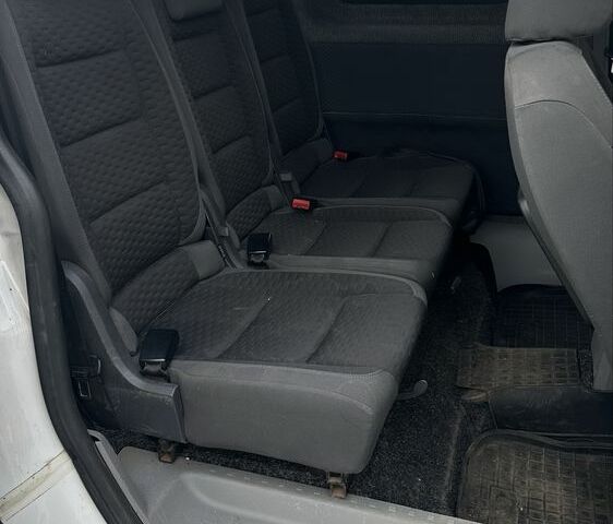 Белый Фольксваген Кадди, объемом двигателя 1.9 л и пробегом 207 тыс. км за 5500 $, фото 4 на Automoto.ua