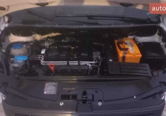 Белый Фольксваген Кадди, объемом двигателя 1.9 л и пробегом 320 тыс. км за 5200 $, фото 9 на Automoto.ua