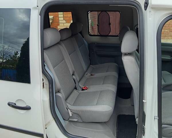 Белый Фольксваген Кадди, объемом двигателя 2 л и пробегом 220 тыс. км за 6200 $, фото 6 на Automoto.ua