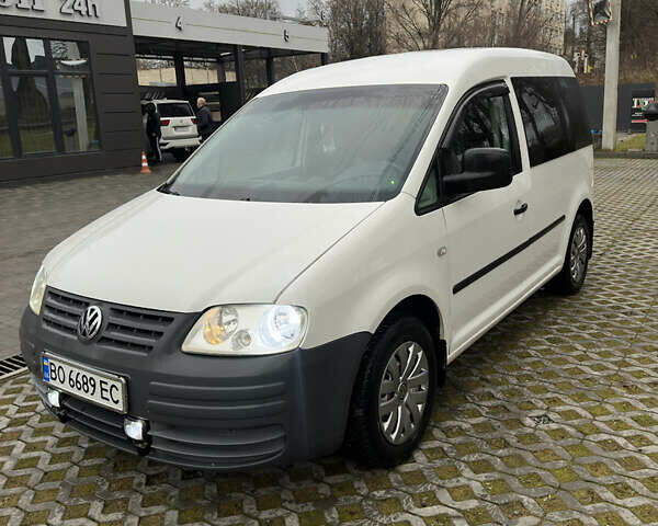 Белый Фольксваген Кадди, объемом двигателя 1.97 л и пробегом 356 тыс. км за 4150 $, фото 1 на Automoto.ua